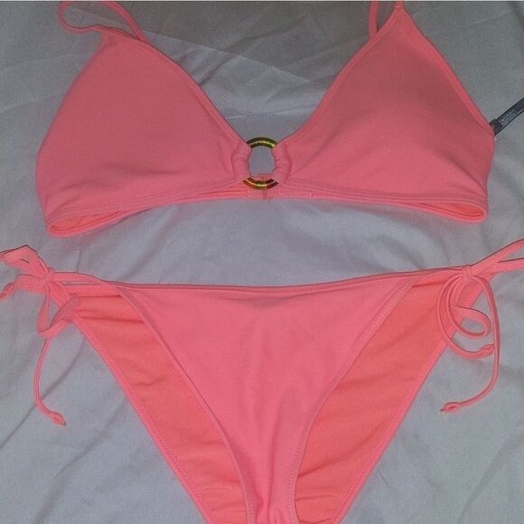 Pink bikini Barbie Pink. Pretty Pink - Picture 1 of 6